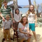 Famille de Madame Elisabeth DE LAUBESPIN - 6 personnes